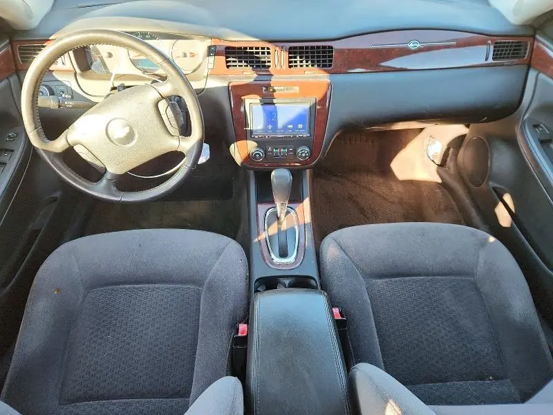 2010 CHEVROLET IMPALA LT  