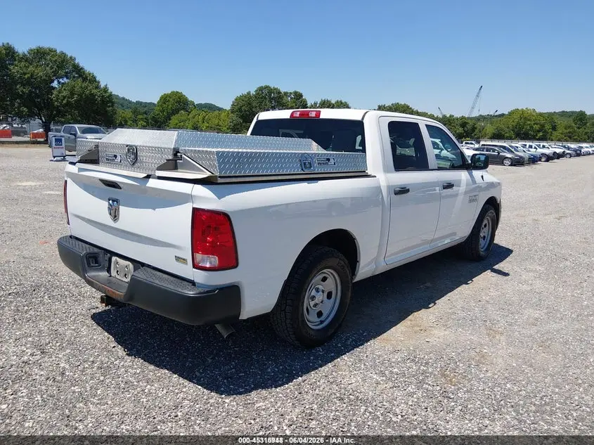 2018 RAM 1500 TRADESMAN  4X2 5'7 BOX