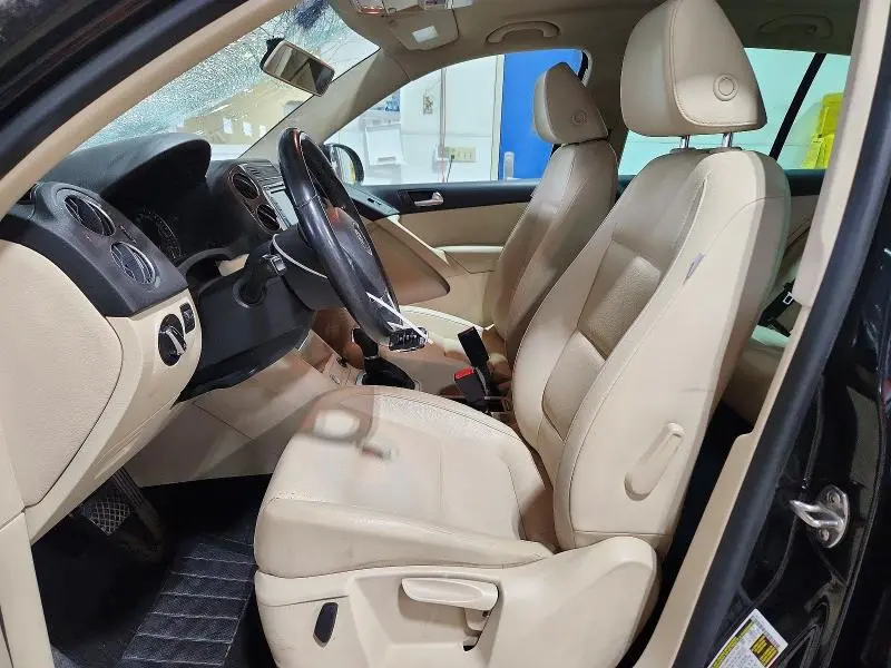 2014 VOLKSWAGEN TIGUAN S  