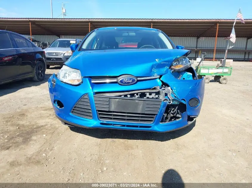 2014 FORD FOCUS SE