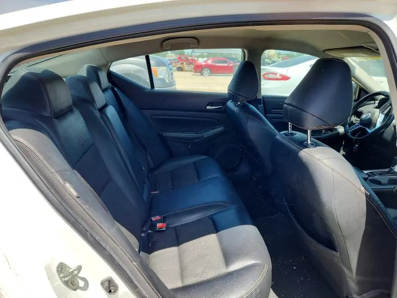 2020 NISSAN ALTIMA SR  