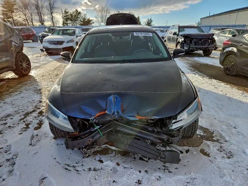 2012 VOLKSWAGEN JETTA SE  