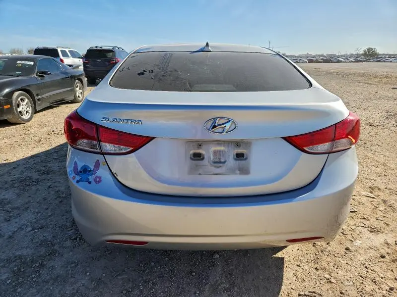 2012 HYUNDAI ELANTRA   