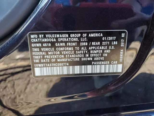 2017 VOLKSWAGEN PASSAT SE  