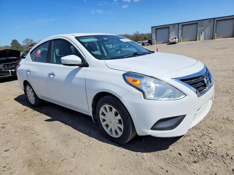 2015 NISSAN VERSA 1.6 SV  