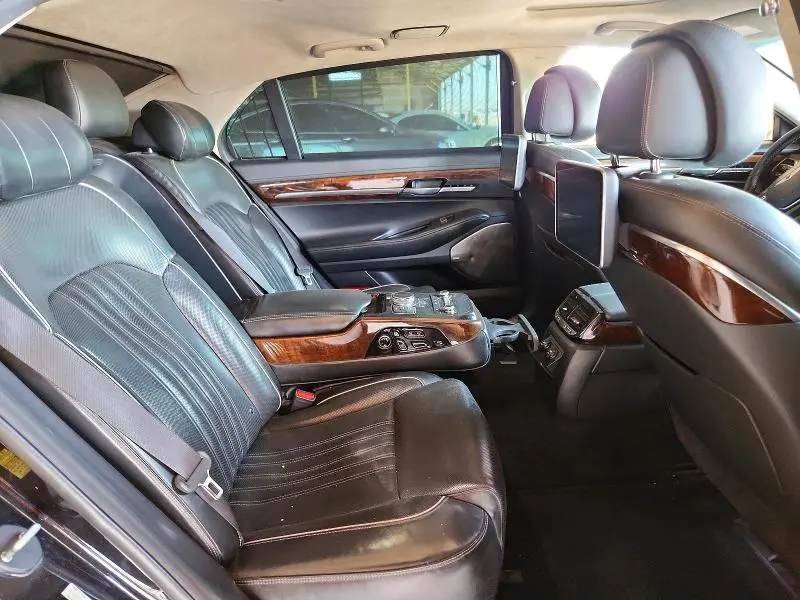2018 GENESIS G90 ULTIMATE  