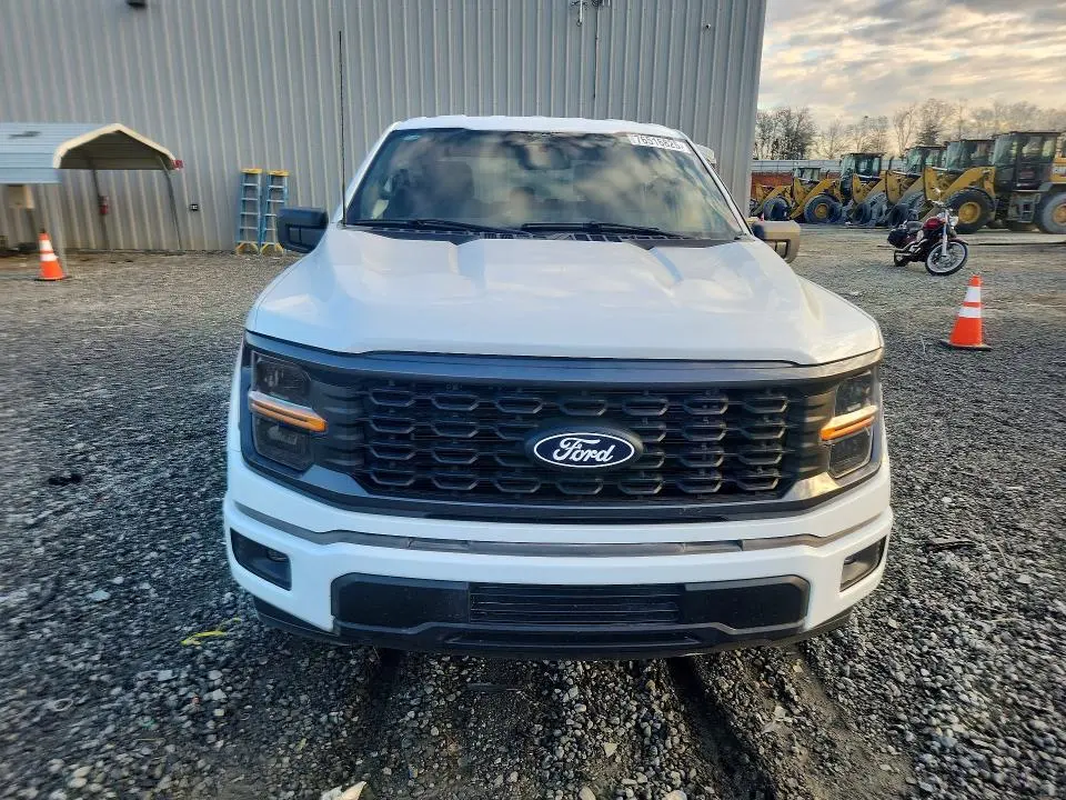 2024 FORD F150 STX  