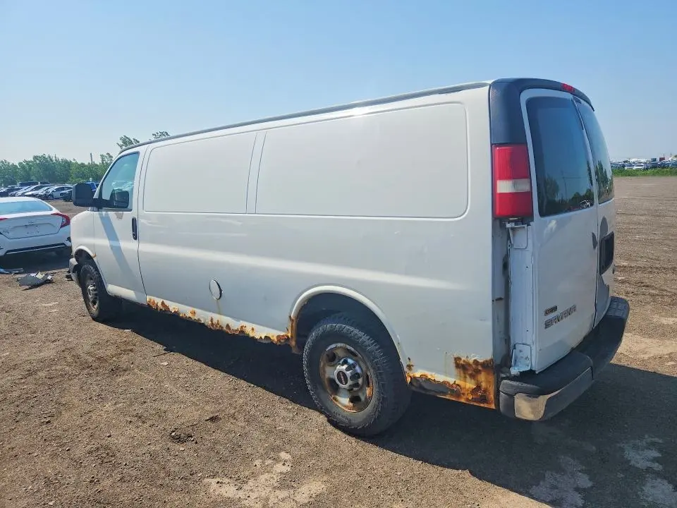 2010 GMC SAVANA G2500  