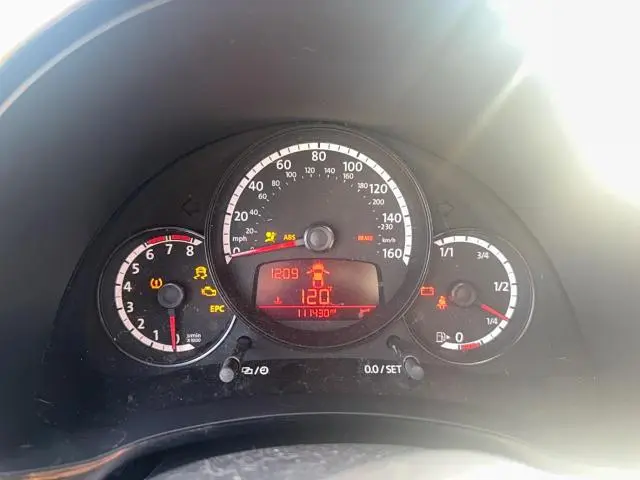 2014 VOLKSWAGEN BEETLE   