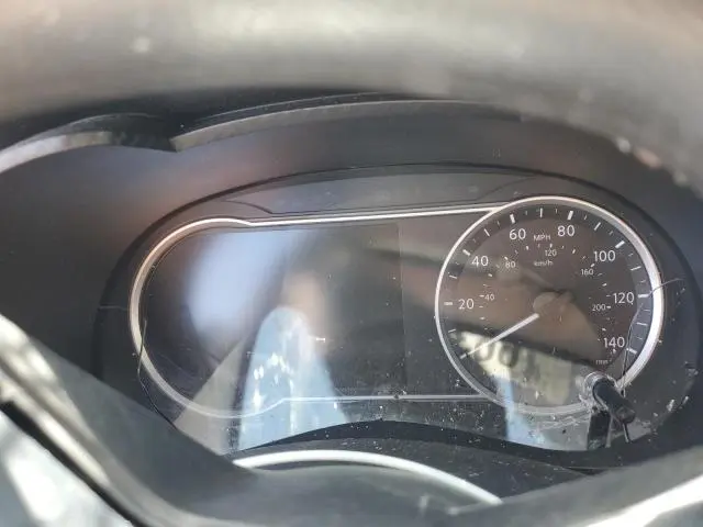 2022 NISSAN VERSA SV  