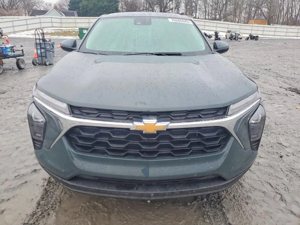 2025 CHEVROLET TRAX LS  