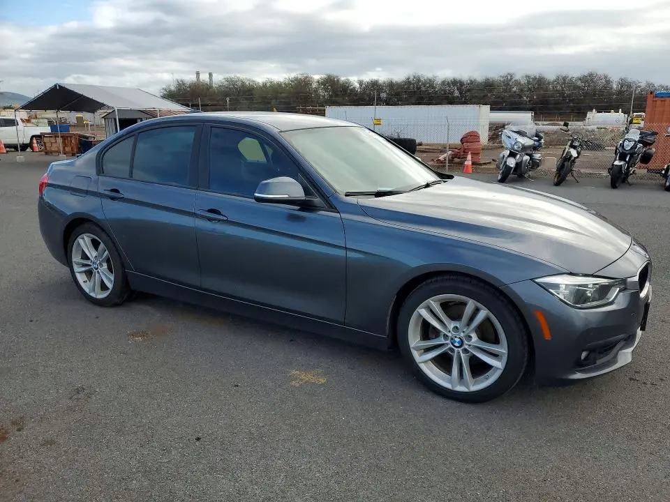 2017 BMW 320 I  