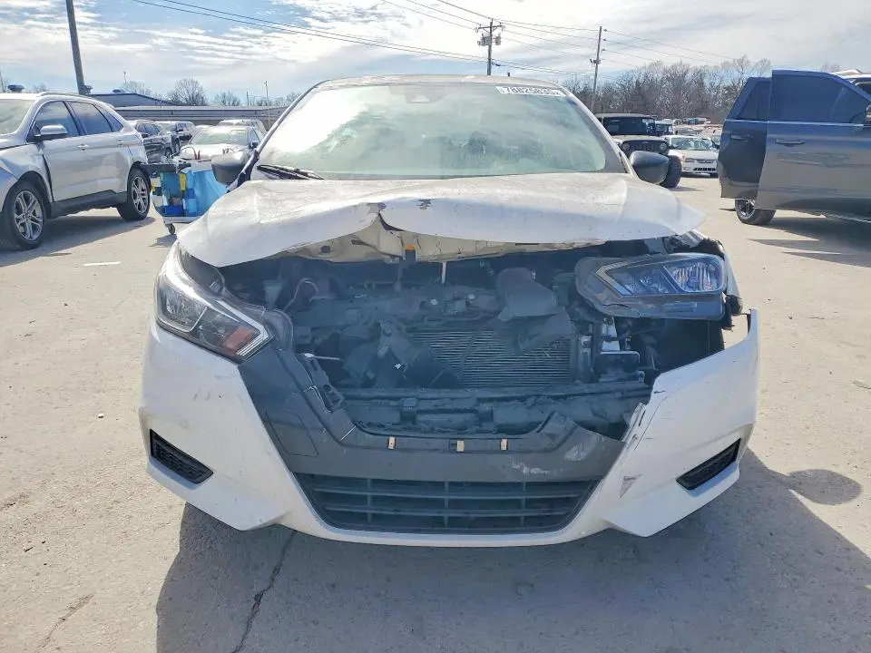 2020 NISSAN VERSA S  
