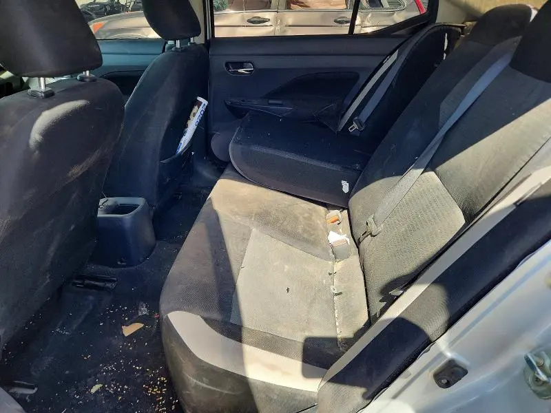 2022 NISSAN VERSA SV  