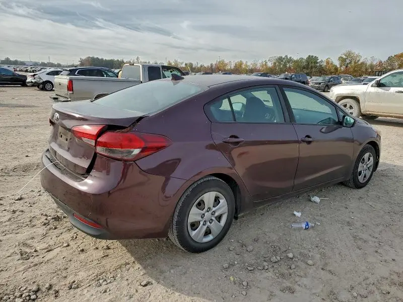 2017 KIA FORTE LX  