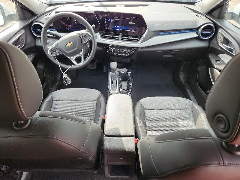 2025 CHEVROLET TRAX 1LT  