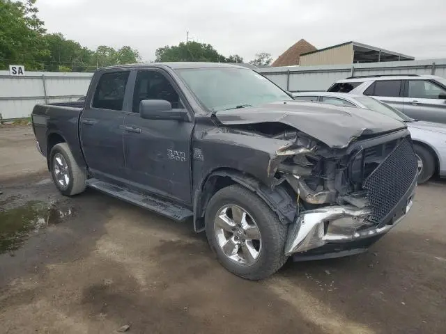 2017 RAM 1500 SLT  