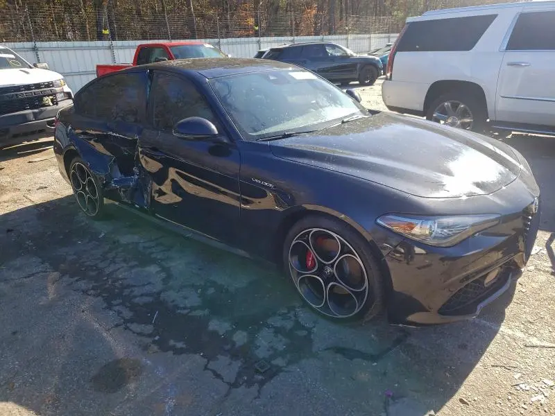 2023 ALFA ROMEO GIULIA TI  