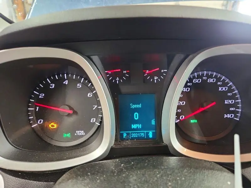 2011 CHEVROLET EQUINOX LT  