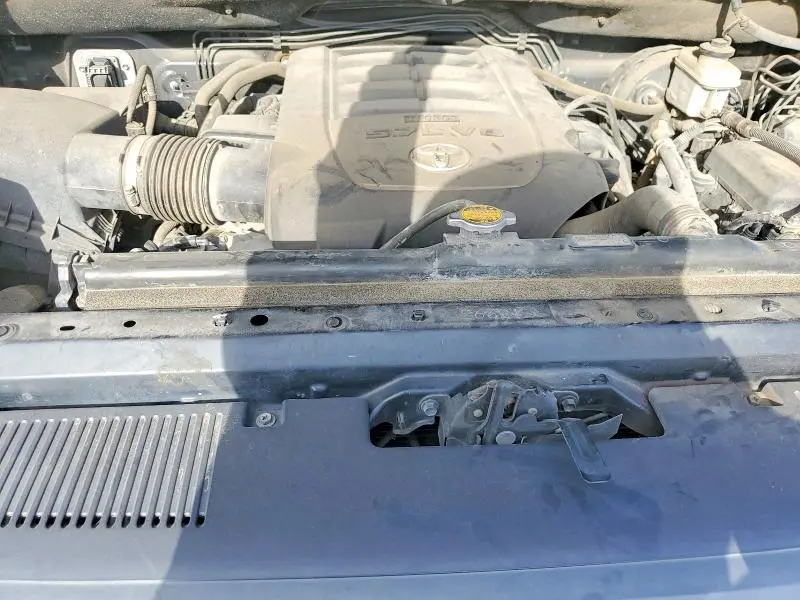 2014 TOYOTA TUNDRA CREWMAX SR5  