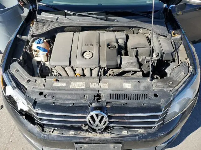 2012 VOLKSWAGEN PASSAT SE