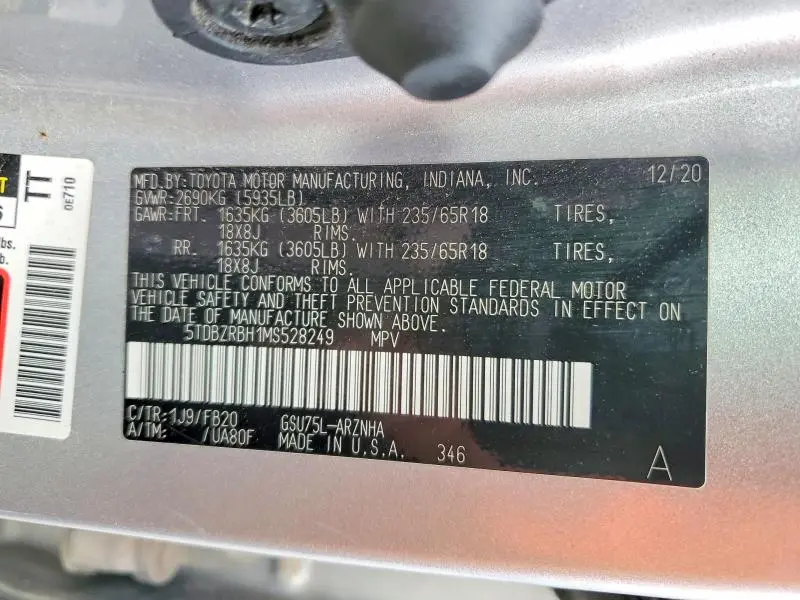 2021 TOYOTA HIGHLANDER LE  