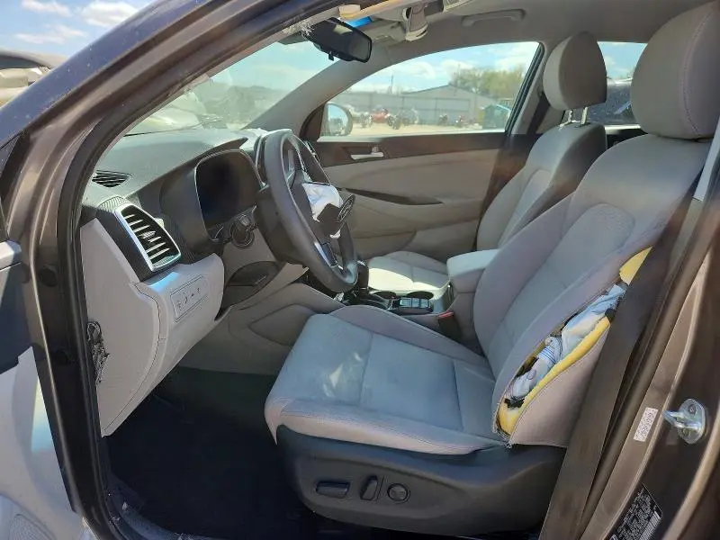 2020 HYUNDAI TUCSON SEL  