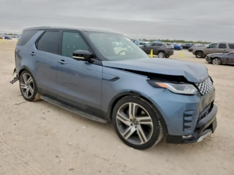 2023 LAND ROVER DISCOVERY METROPOLITAN EDITION  