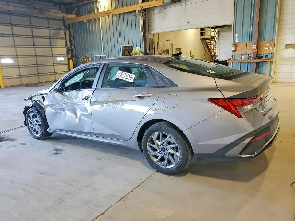 2024 HYUNDAI ELANTRA BLUE  
