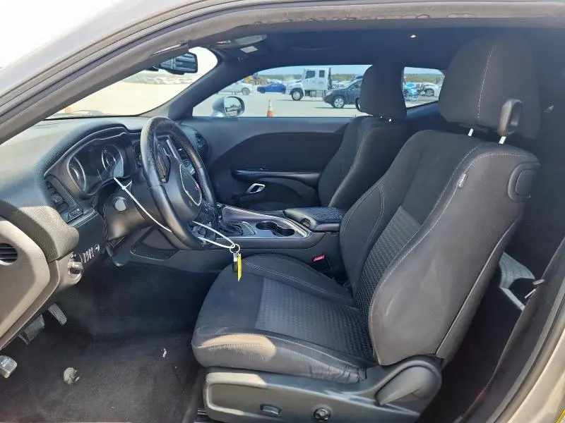 2015 DODGE CHALLENGER SXT  