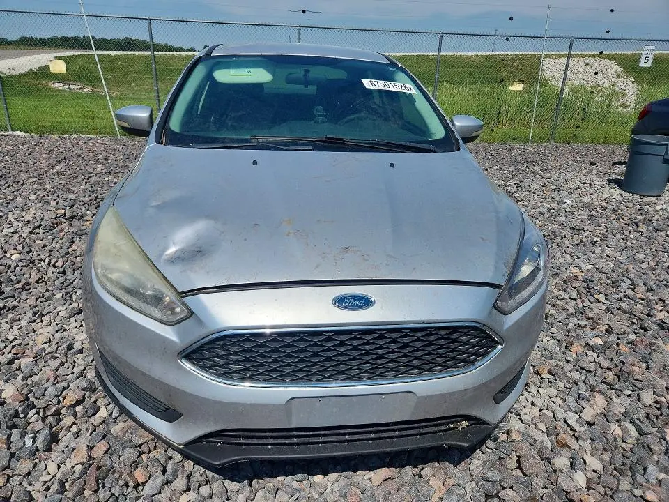 2017 FORD FOCUS SE  