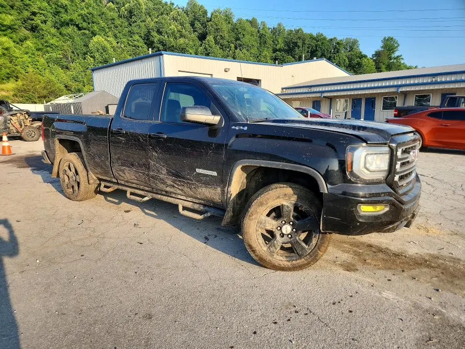 2017 GMC SIERRA K1500 SLE  