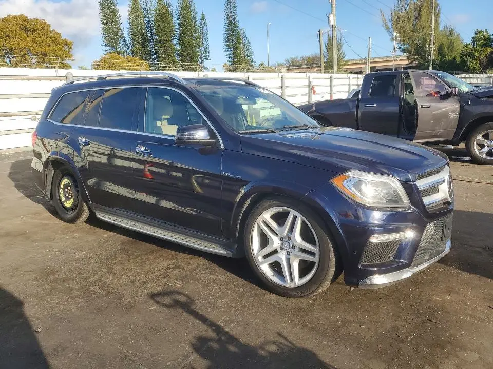 2015 MERCEDES-BENZ GL 550 4MATIC  