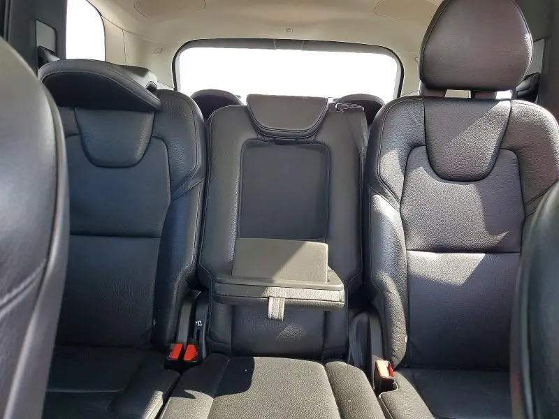 2019 VOLVO XC90 T5 MOMENTUM  