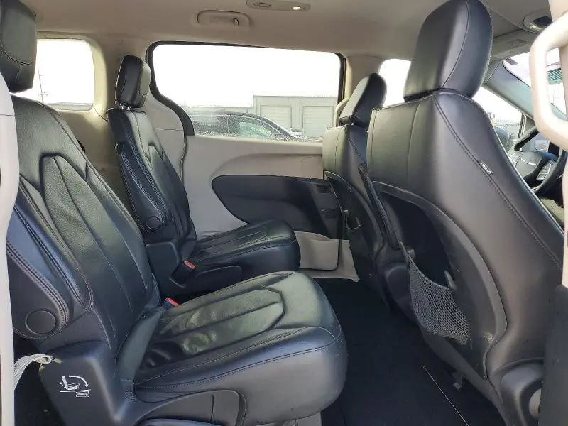 2017 CHRYSLER PACIFICA TOURING L  