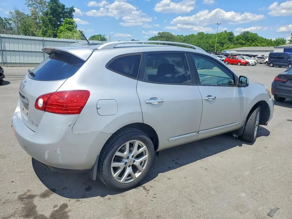 2012 NISSAN ROGUE S  