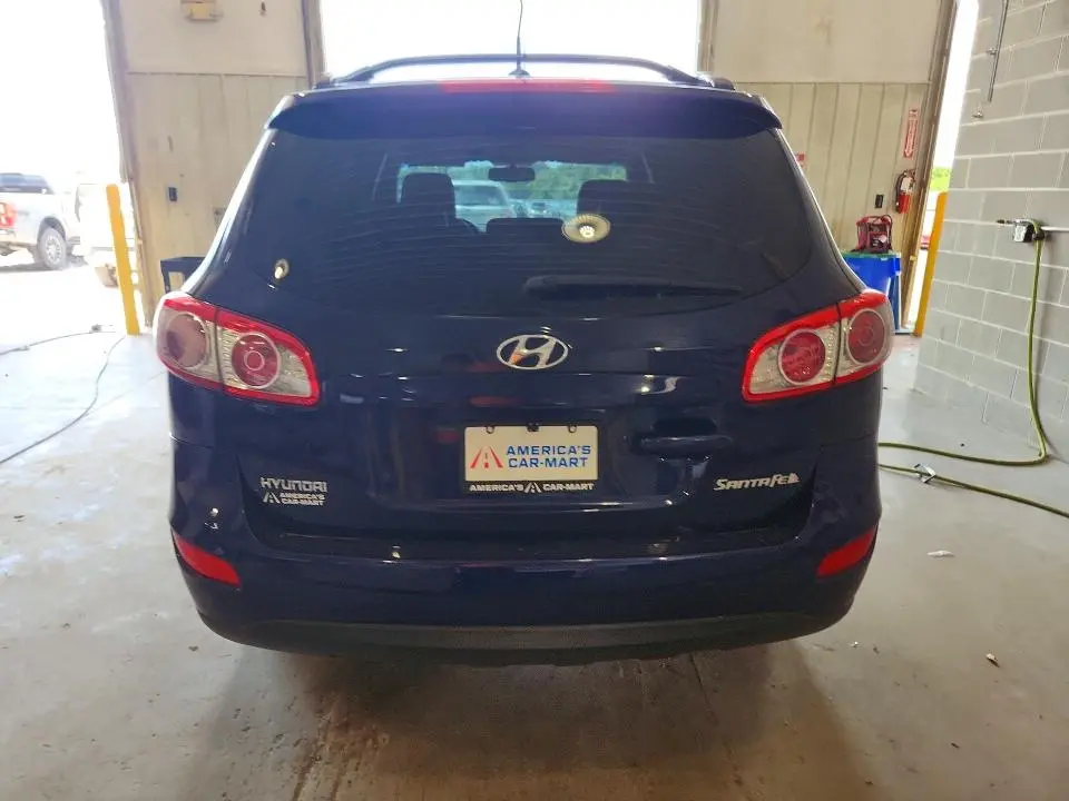 2010 HYUNDAI SANTA FE SE  