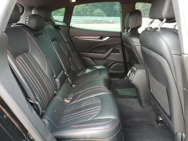 2017 MASERATI LEVANTE LUXURY  