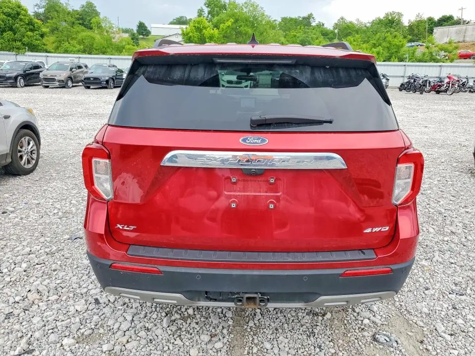 2024 FORD EXPLORER XLT  