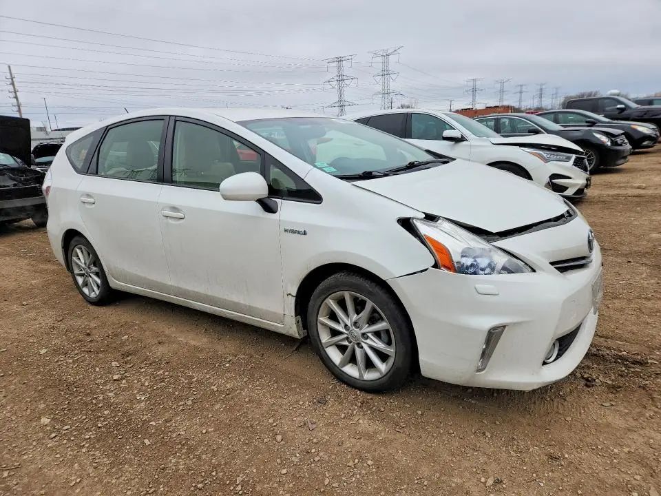 2013 TOYOTA PRIUS V FIVE  