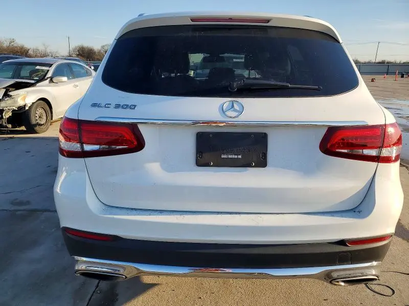 2019 MERCEDES-BENZ GLC 300  