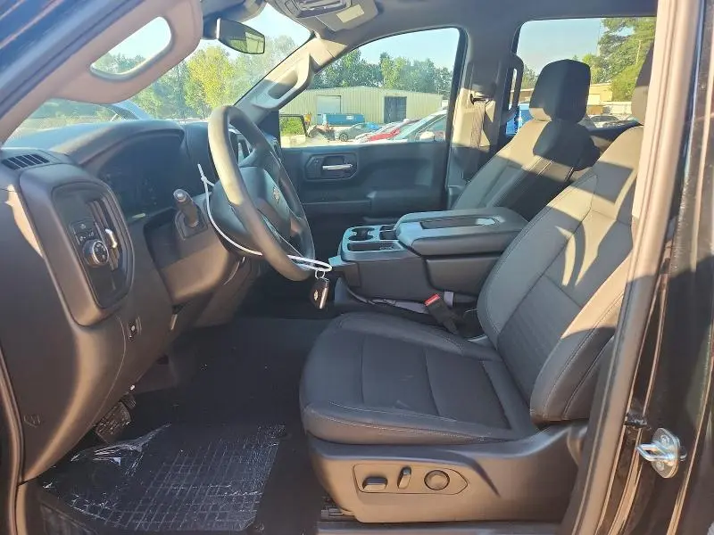 2025 CHEVROLET SILVERADO C1500 CUSTOM  