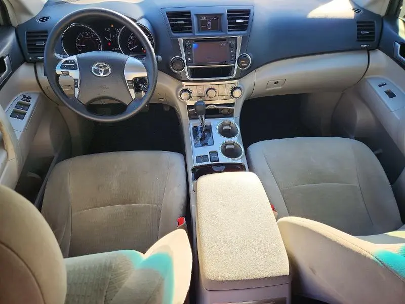 2013 TOYOTA HIGHLANDER PLUS  