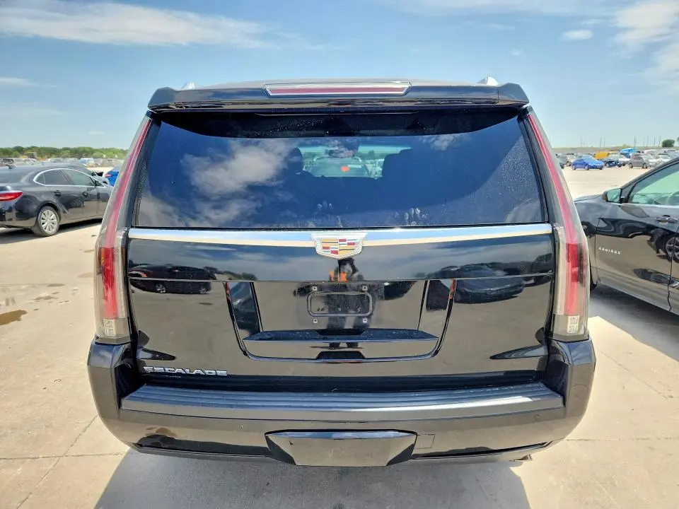 2016 CADILLAC ESCALADE PREMIUM  