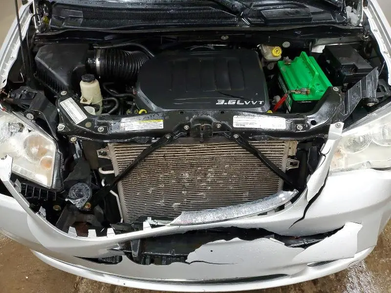 2011 CHRYSLER TOWN & COUNTRY TOURING  