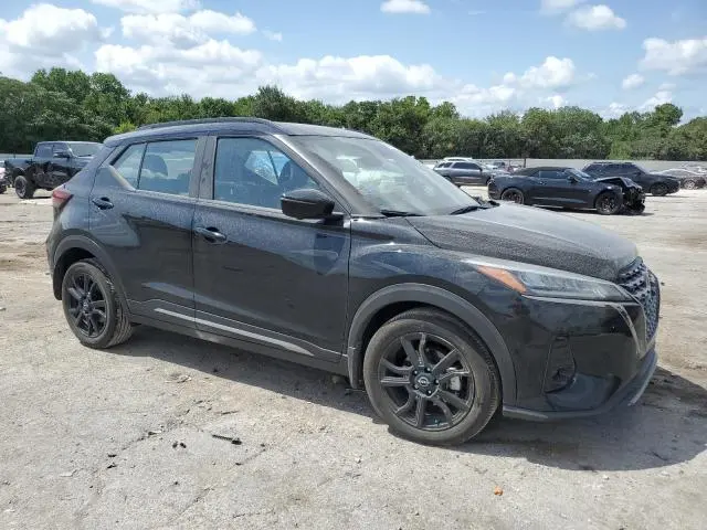 2023 NISSAN KICKS SR  