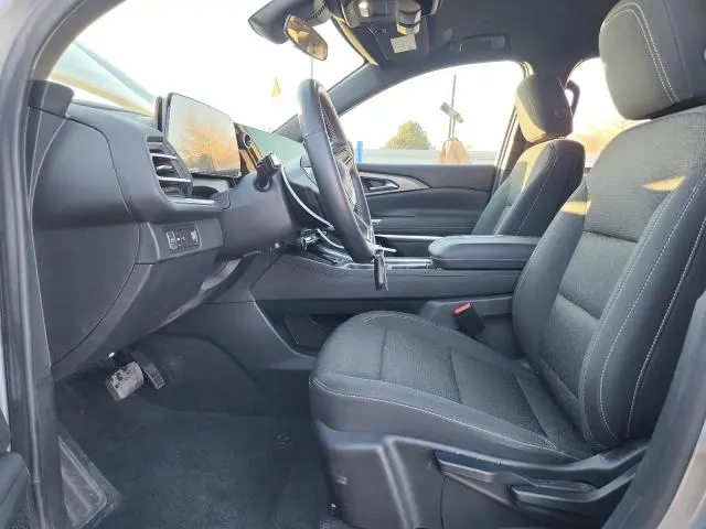 2024 CHEVROLET TRAVERSE LS  