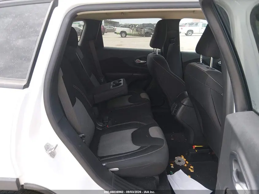 2015 JEEP CHEROKEE SPORT