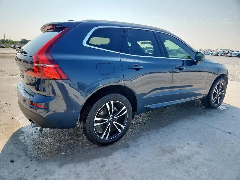 2021 VOLVO XC60 T5 MOMENTUM  