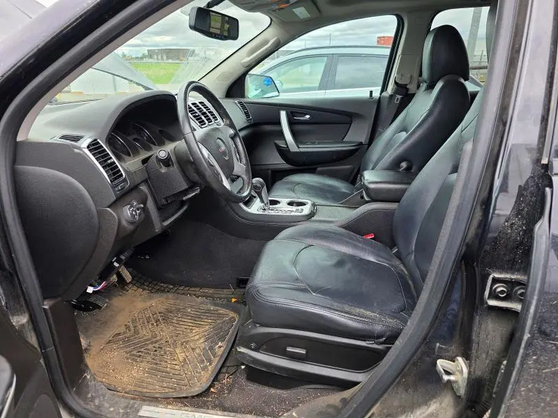 2012 GMC ACADIA SLE  